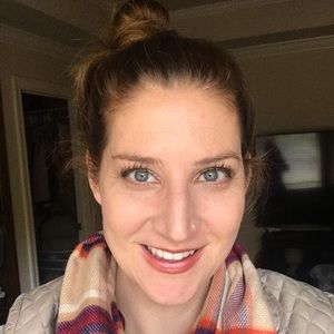 Meet your Posher, Talia